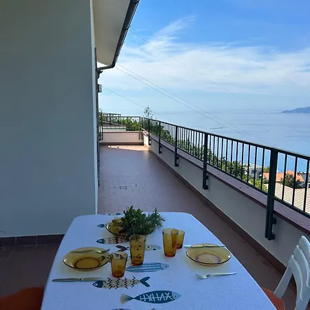Apartamento Beautiful Tigullio Lavagna Exterior foto